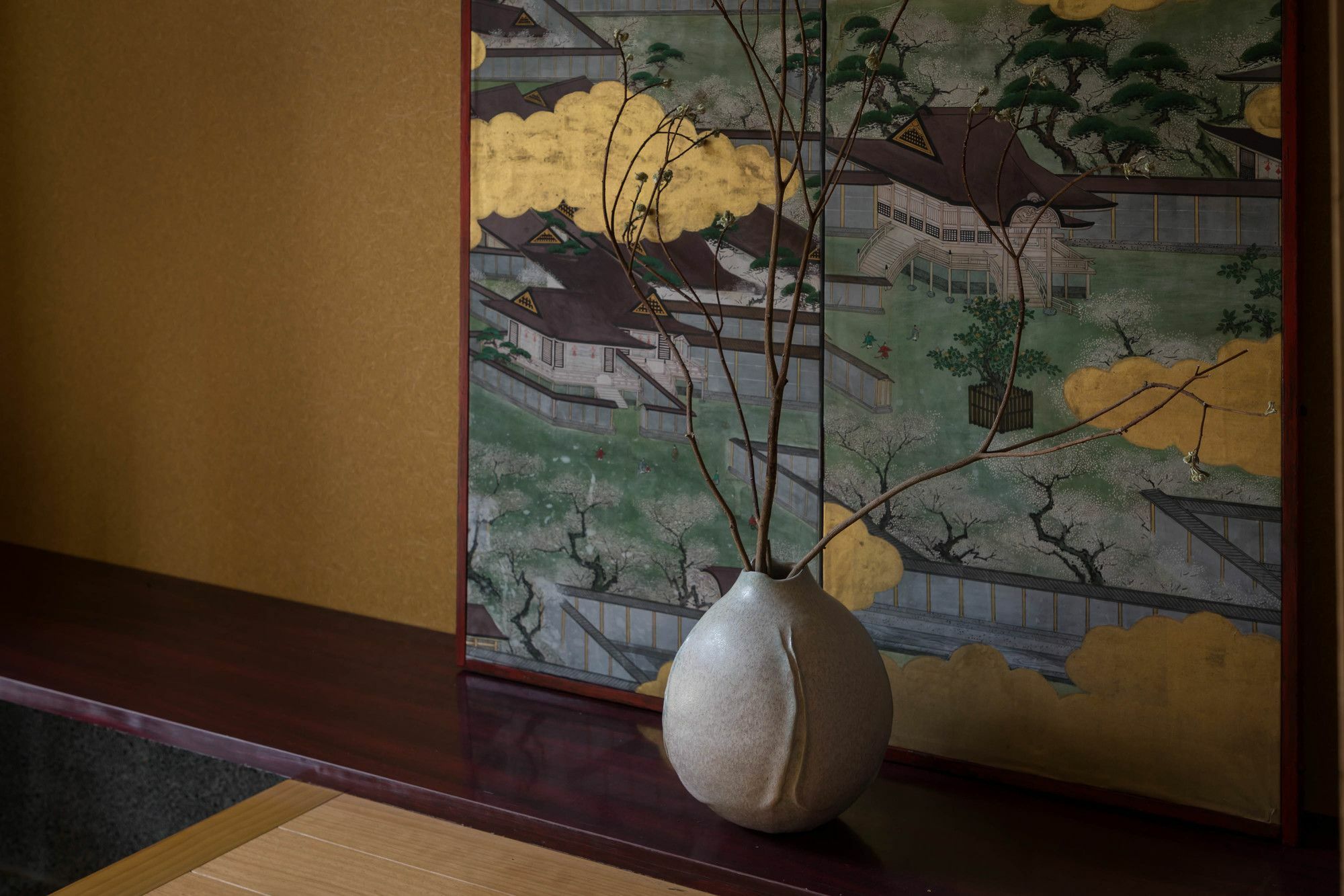 Kiraku Higashiyama Apartment *